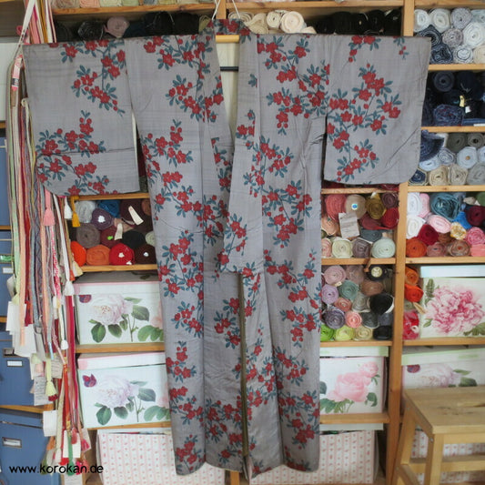 Japan Art Deco Ume Zweige auf blaugrau Meisen Seiden Kimono, nur Material