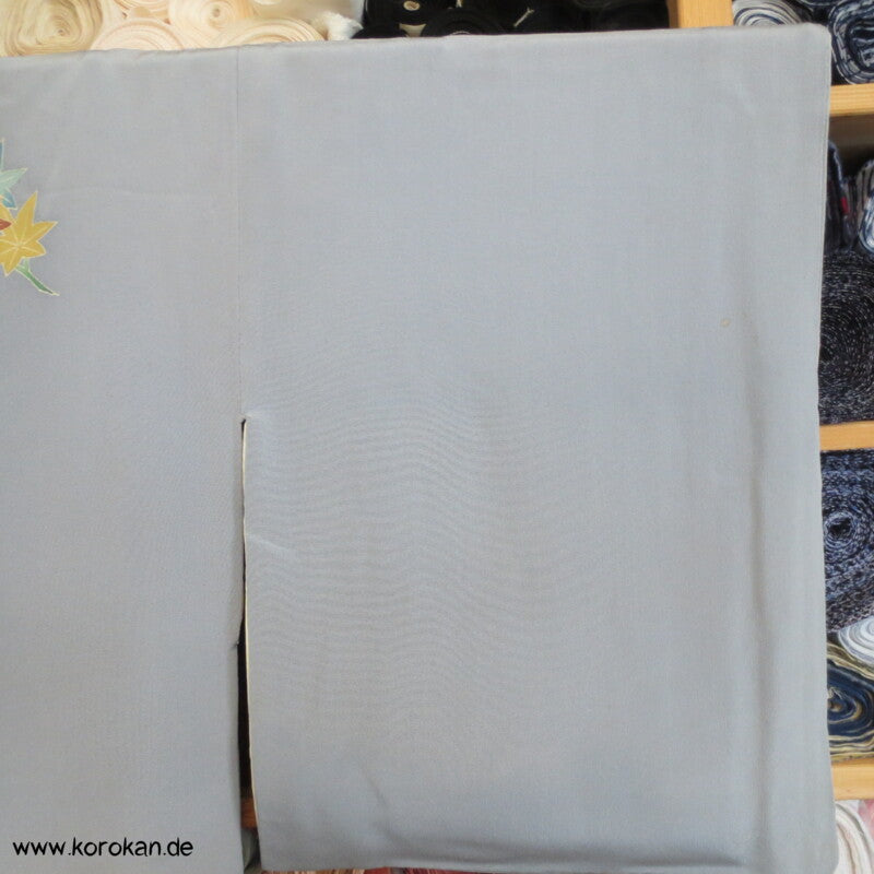 Kicho Vorhangwand Homongi Seidencrepe Kimono, teilbestickt