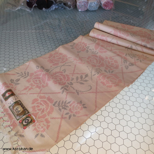 Art Deco Rosen Kasuri Tsumugi Kimono Seiden