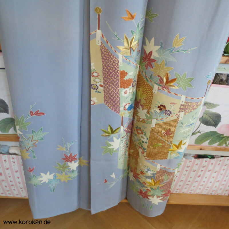 Kicho Vorhangwand Homongi Seidencrepe Kimono, teilbestickt