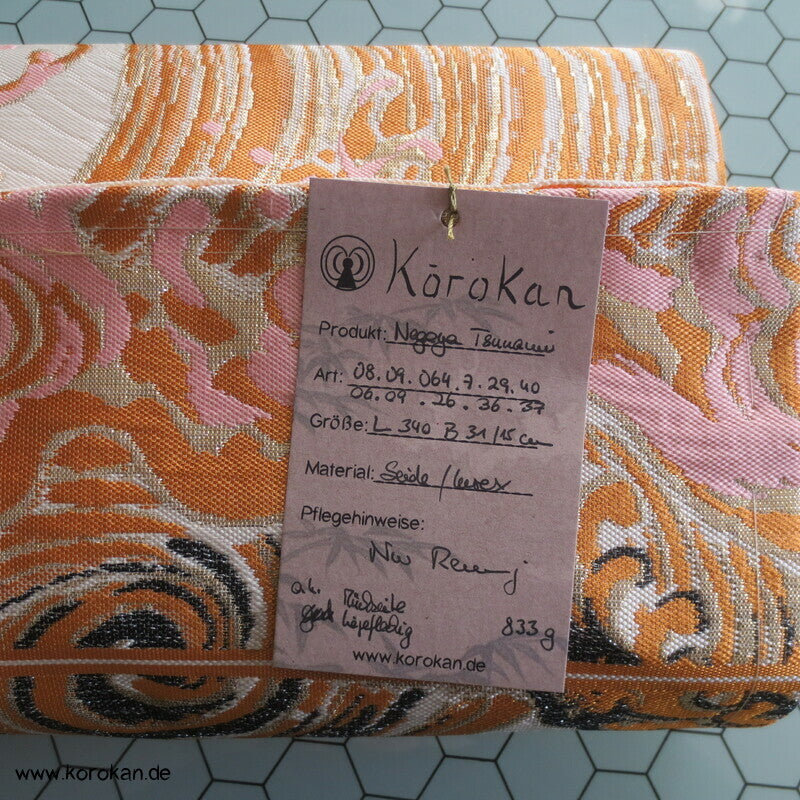 Nagoya Obi Felsen Tsunami Wellen Seidenbrokat
