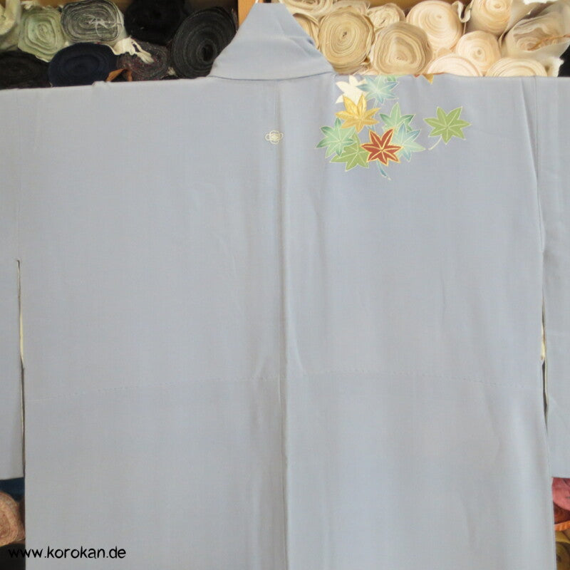 Kicho Vorhangwand Homongi Seidencrepe Kimono, teilbestickt
