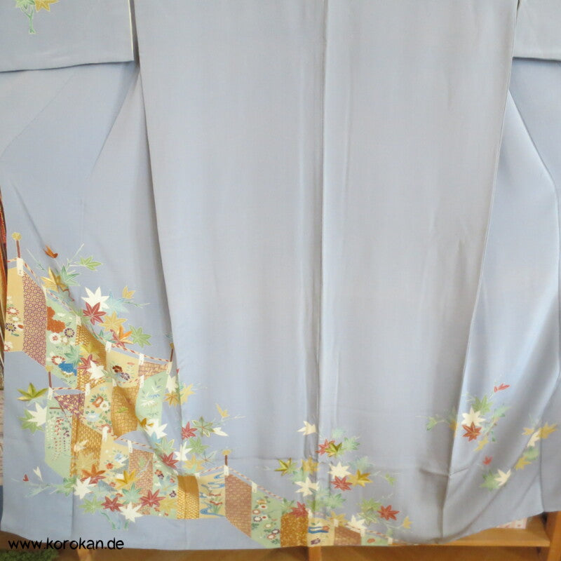 Kicho Vorhangwand Homongi Seidencrepe Kimono, teilbestickt