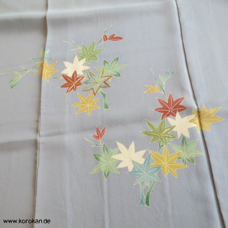 Kicho Vorhangwand Homongi Seidencrepe Kimono, teilbestickt