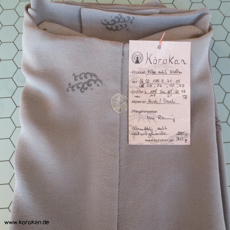 feine Wellen in grau Hitoe Kimono Seidenjacquard