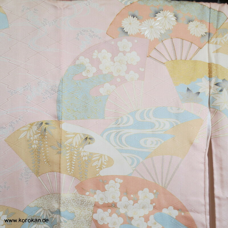 großer zarte Jigami Fächer Furisode, teilbestickt, pastellig