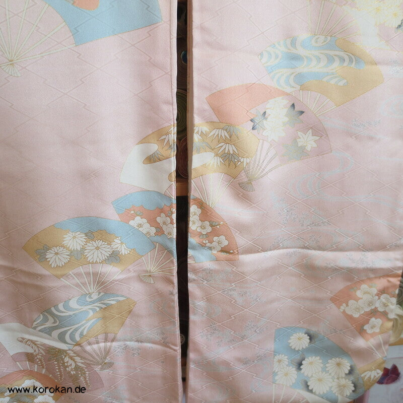 großer zarte Jigami Fächer Furisode, teilbestickt, pastellig