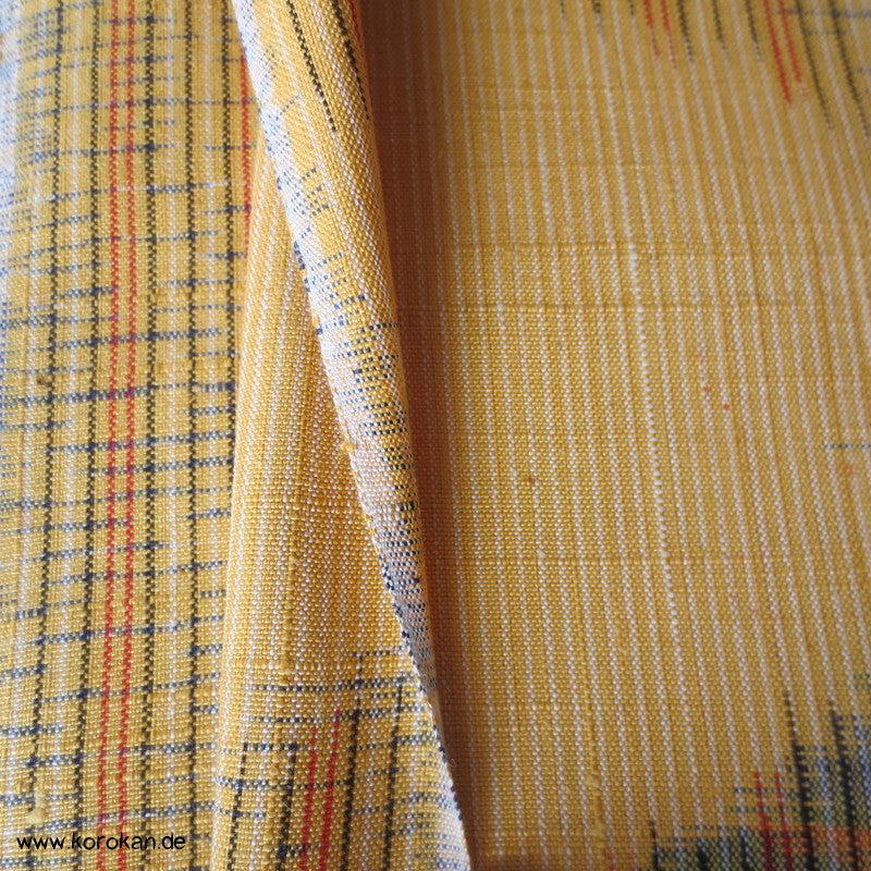 japanische Kikko Kasuri Tsumugi Kimono Seide Stoffrolle