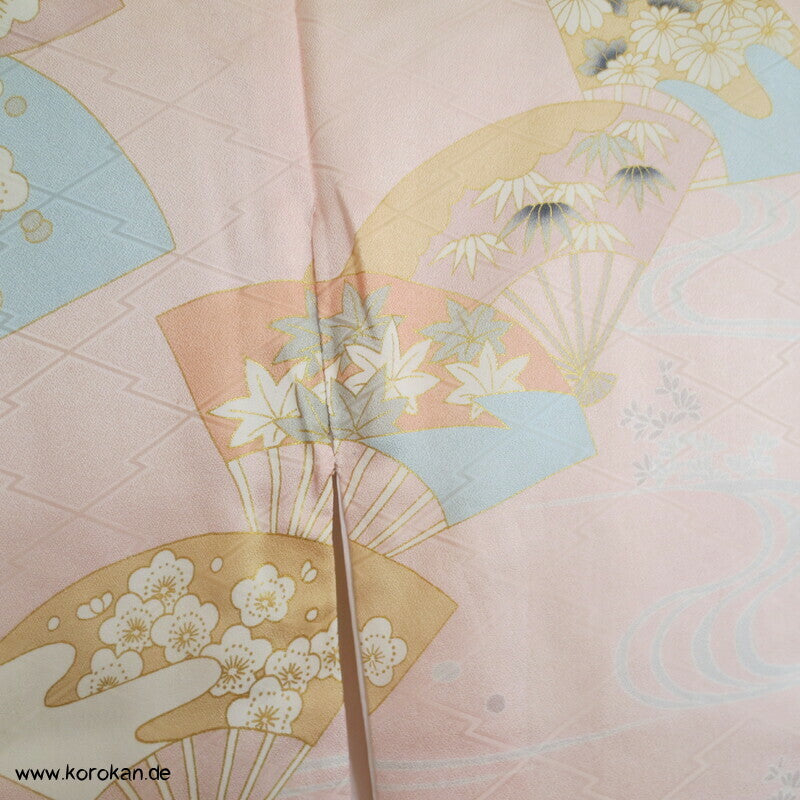 großer zarte Jigami Fächer Furisode, teilbestickt, pastellig