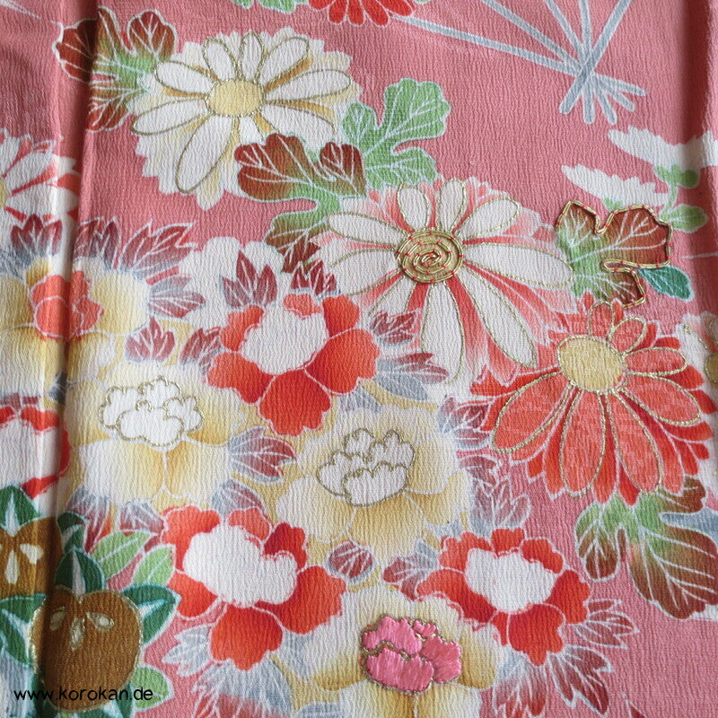antiker Seidendamast Homongi Kimono mit klassischen Blumen Motiven