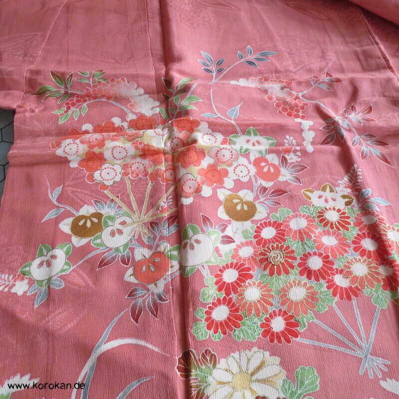 antiker Seidendamast Homongi Kimono mit klassischen Blumen Motiven