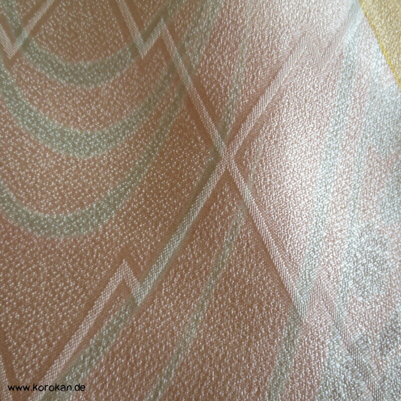 großer zarte Jigami Fächer Furisode, teilbestickt, pastellig