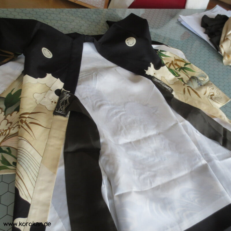 Furisode - Pracht - Taufkimono für kleine Jungen, gestickter Tiger