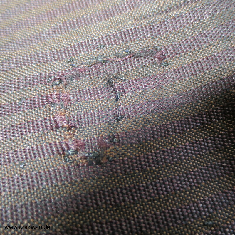 antike feingestreifte dunkelbraune Haori, Eisvogelfutter