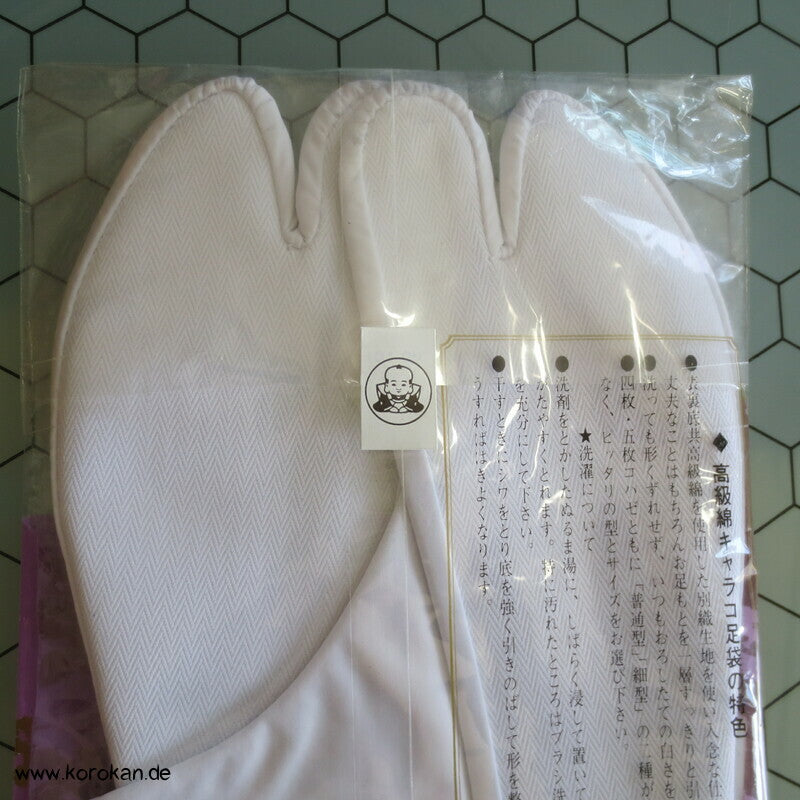 weiße Tabi Socken mit 4 Haken