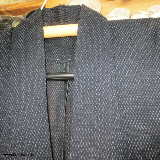 körniger halbtransparenter Tsumugi Seiden Hitoe Kimono