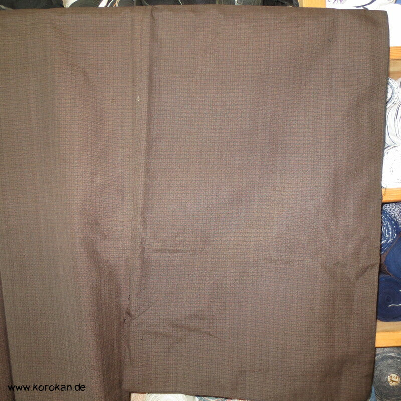 dunkelbrauner Tsumugi Seiden Komon Kimono