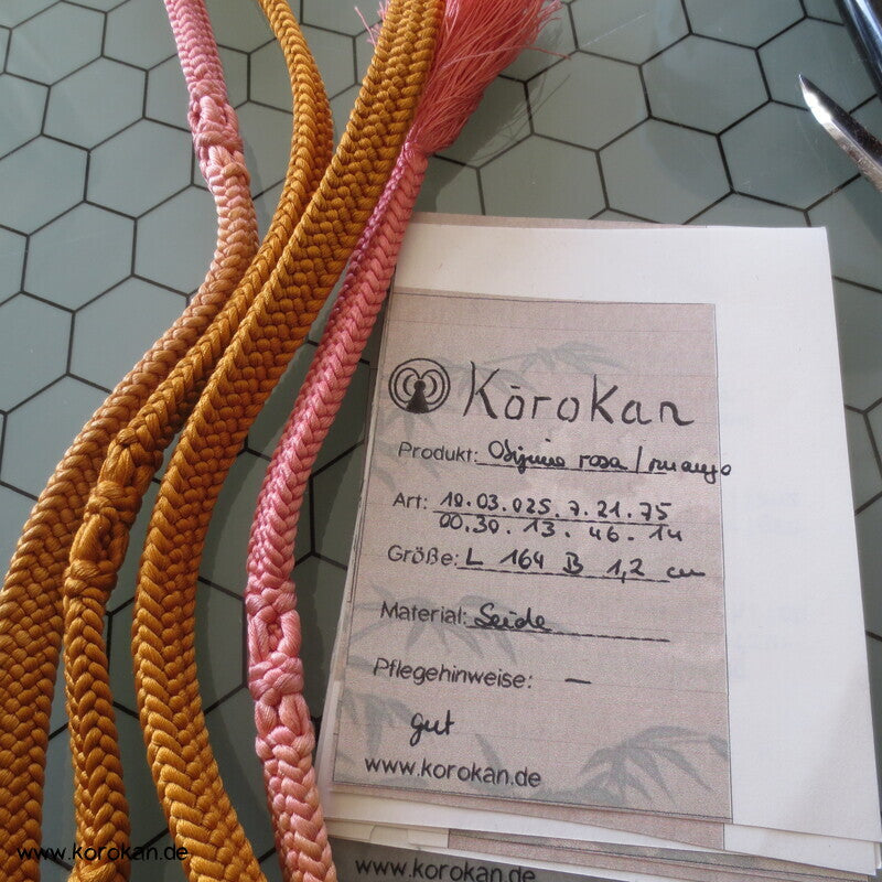Obijime, Farbverlauf zwischen rosa und mango mit dicken Knubbeln