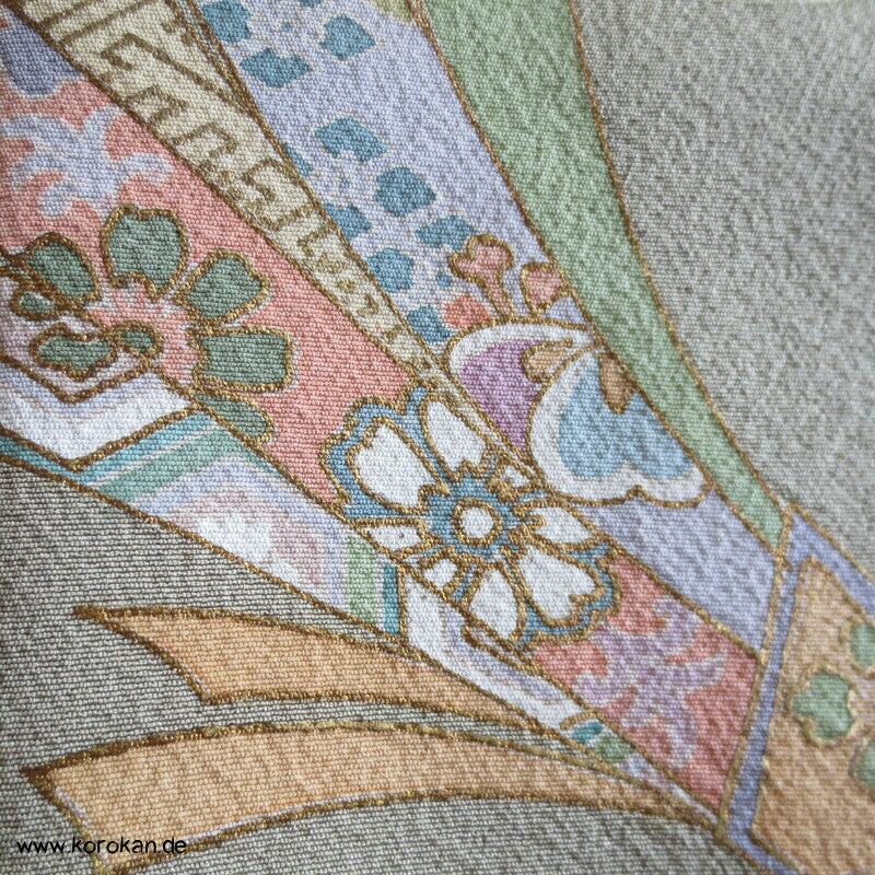 Goldstickerei junge Kiefer Irotomesode Seidencrepe Kimono