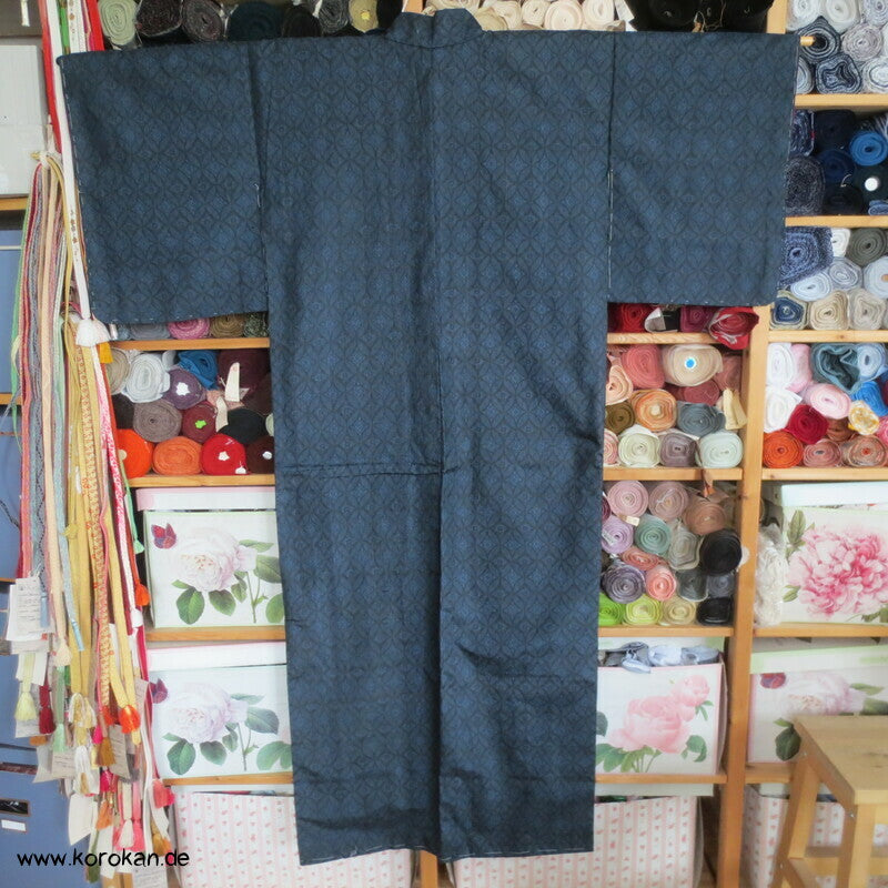 Shippo Kasuri Tsumugi Seiden Kimono blauschwarz
