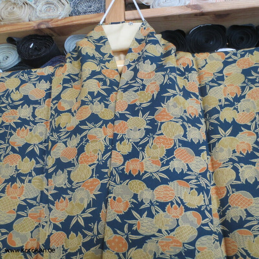 Spatzen, Bambus und kreisrunde Früchte Komon Kimono