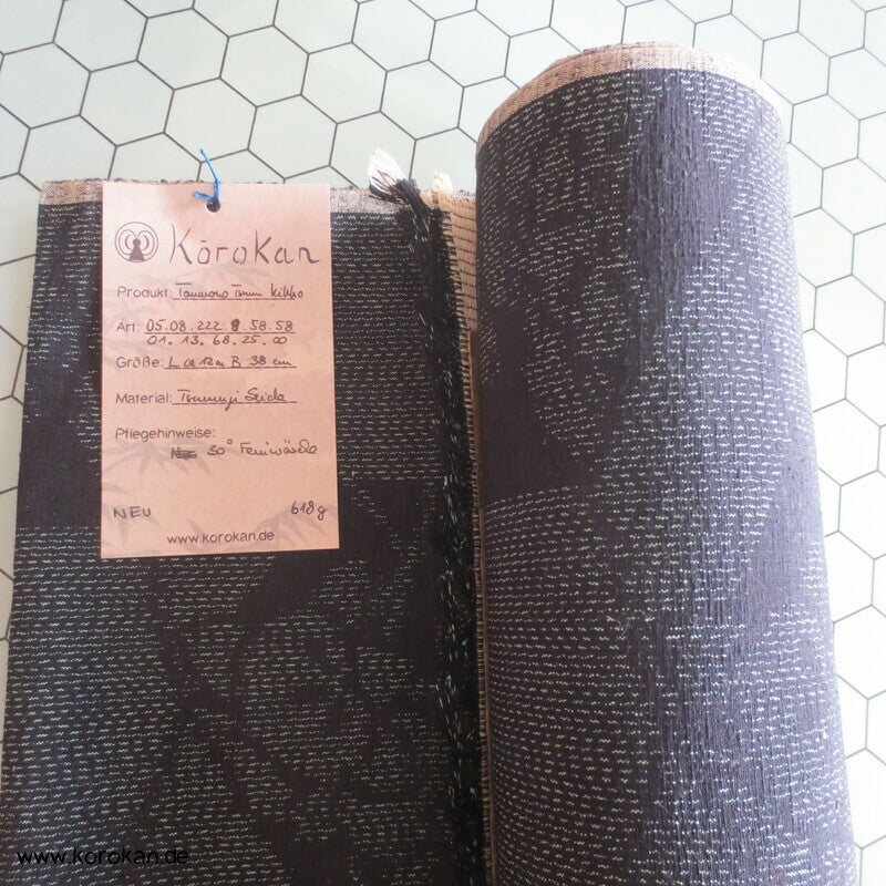 Kikko Kasuri Tsumugi Seide Tanmono Kimono Stoffrolle