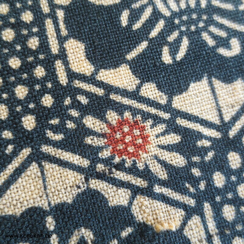 Kikko mit Kamelien Kimono Wolle