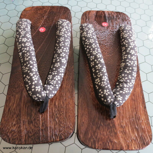 Geta - rechteckige Form für Männer - 26 cm - Sakura braun