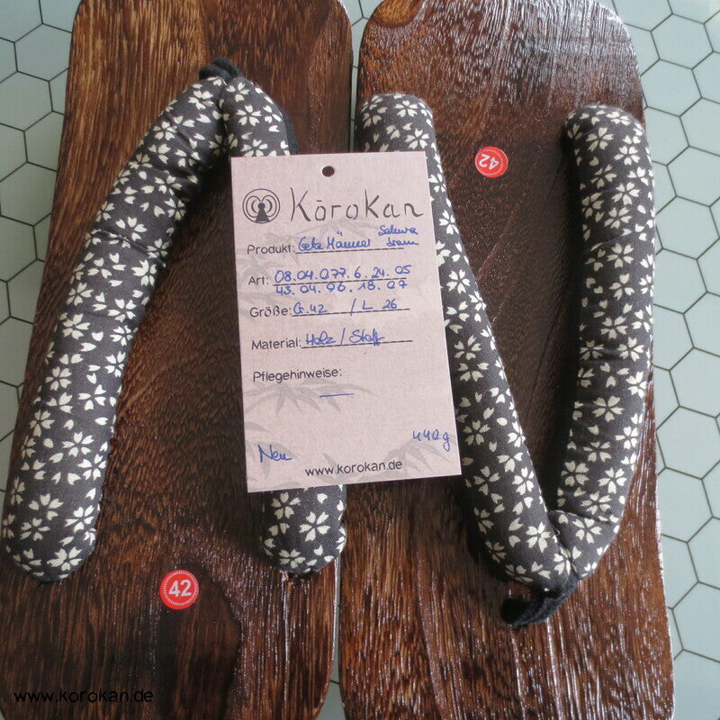 Geta - rechteckige Form für Männer - 26 cm - Sakura braun