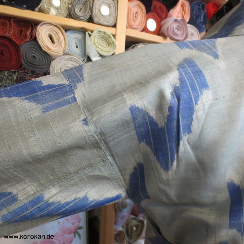 umgearbeitetes Kimono Kleid aus antikem Meisen Kasuri