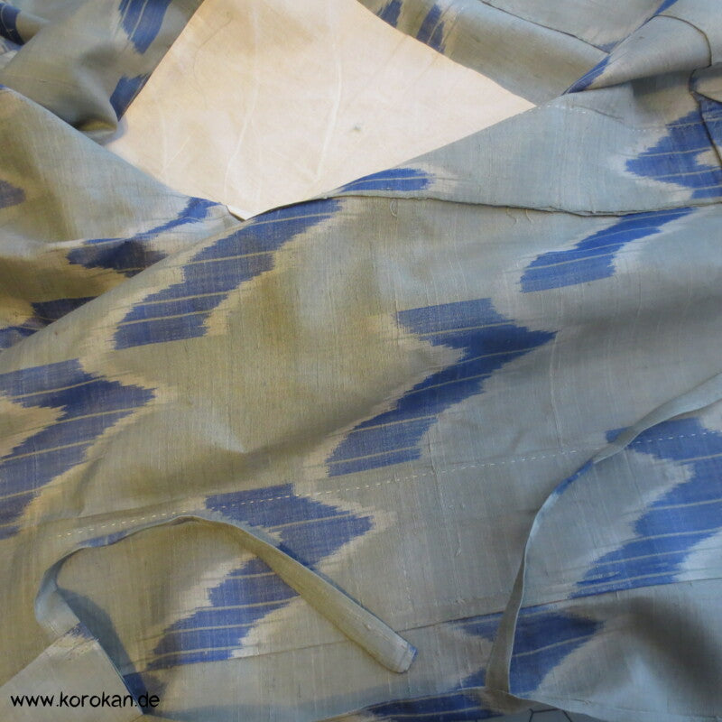 umgearbeitetes Kimono Kleid aus antikem Meisen Kasuri