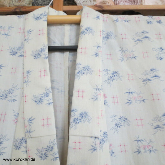 Igeta und Blüten Hitoe Kimono Wollgeorgette Kasuri Druck