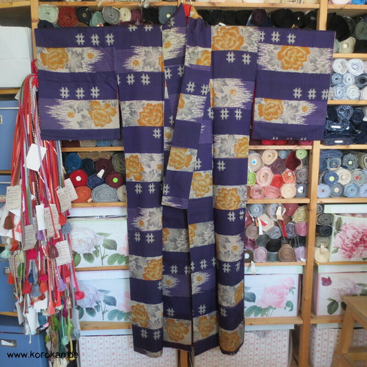 Igeta und Päonien japanischer Art Deco Meisen Seiden Kimono