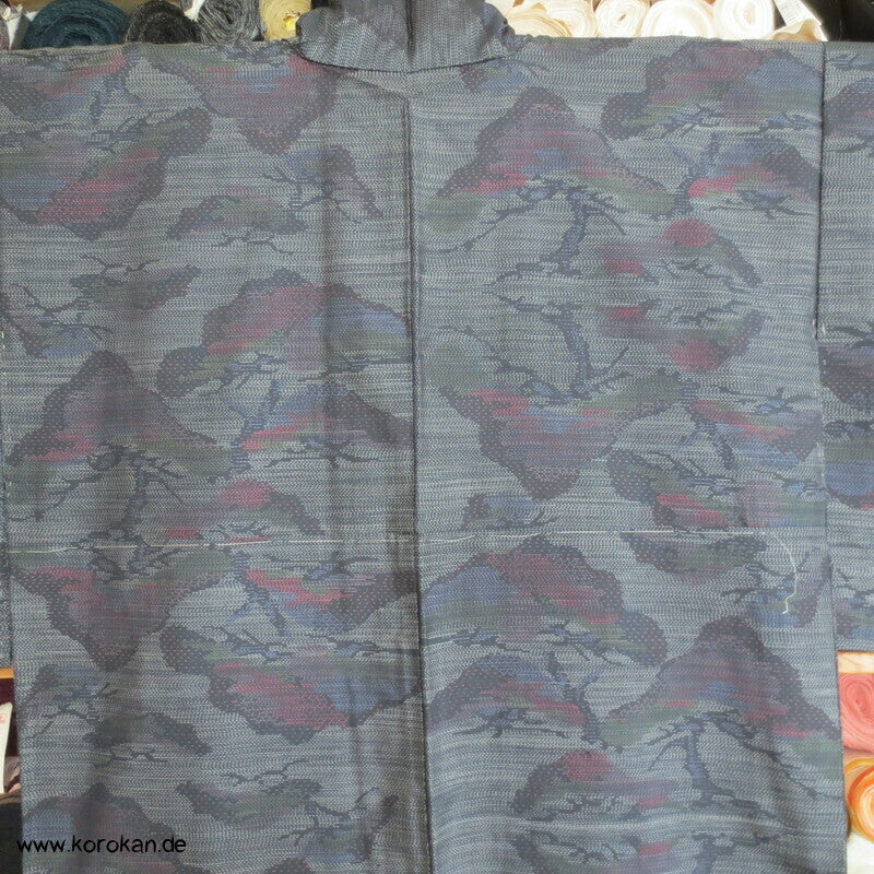 Pinienbäume Kasuri Tsumugi Seiden Kimono