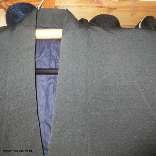 anthrazitgrauer Fushi Tsumugi Seiden Kimono