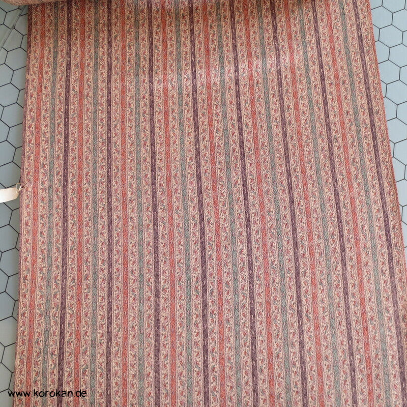 zarte Blütenstreifen Kimono Chirimen Crepe Seide