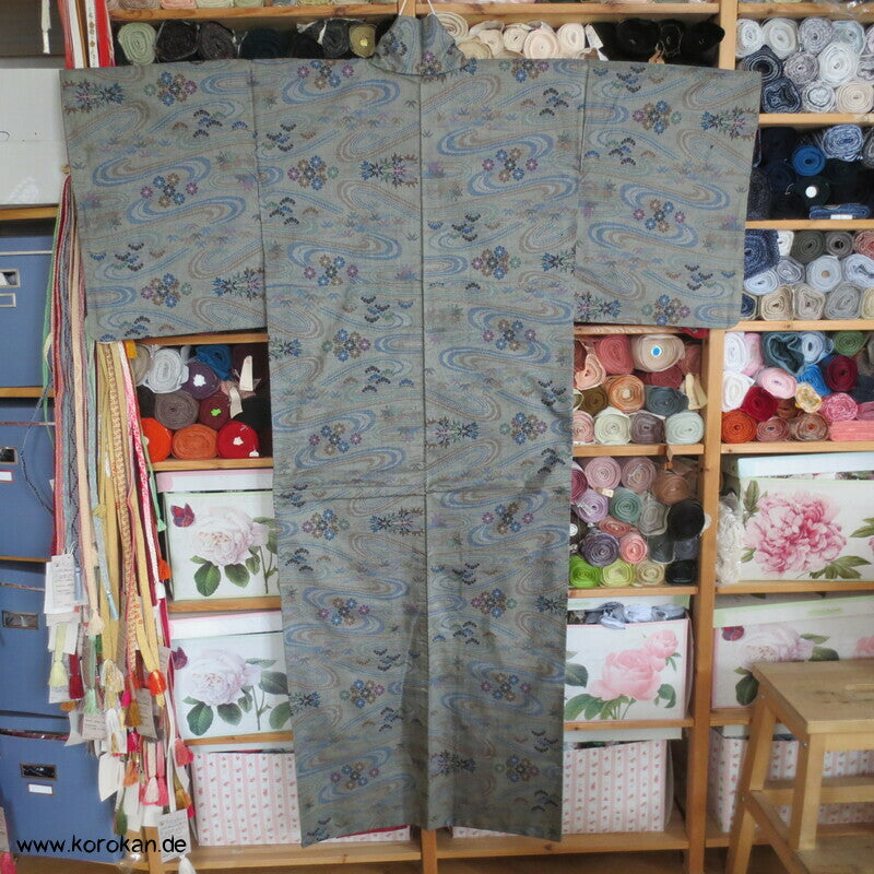 japanischer Chrysanthemen Fluss Kasuri Tsumugi Seiden Kimono