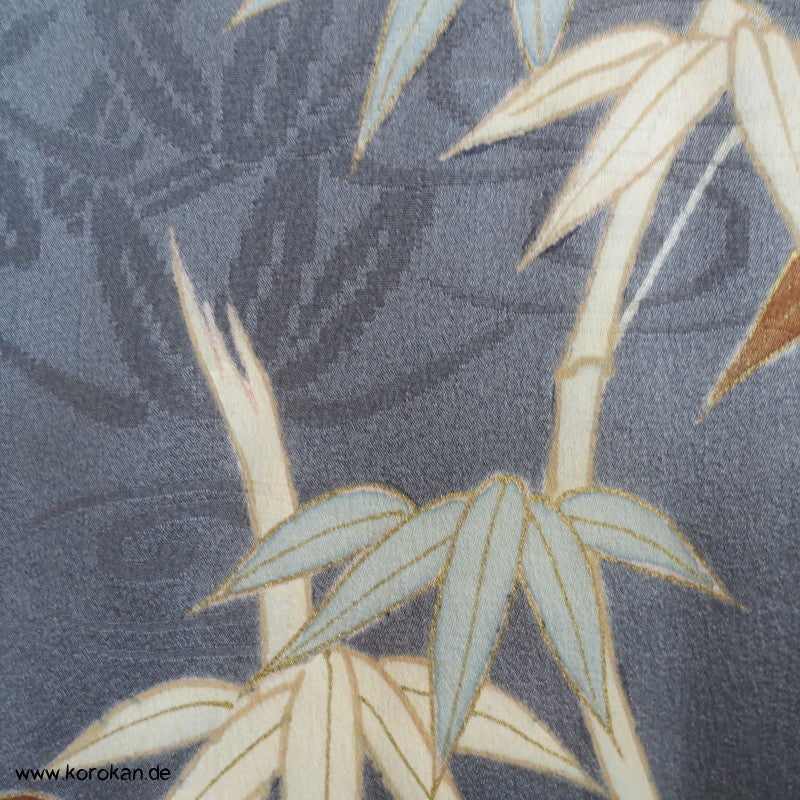 Tsukesage Kimono Bambusmuster auf graublauem Seidensatin