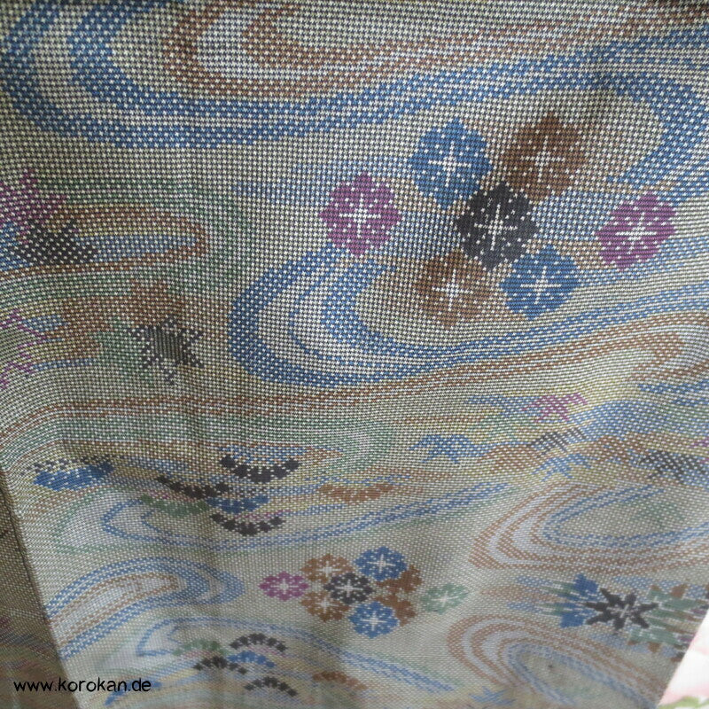 japanischer Chrysanthemen Fluss Kasuri Tsumugi Seiden Kimono