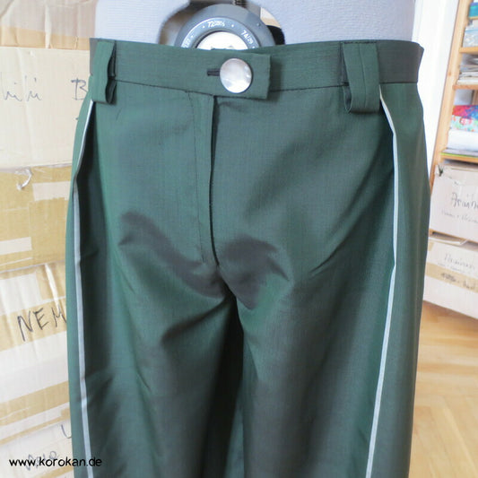 Culotte Hose aus dunkelgrüner Araihari Kimono Seide