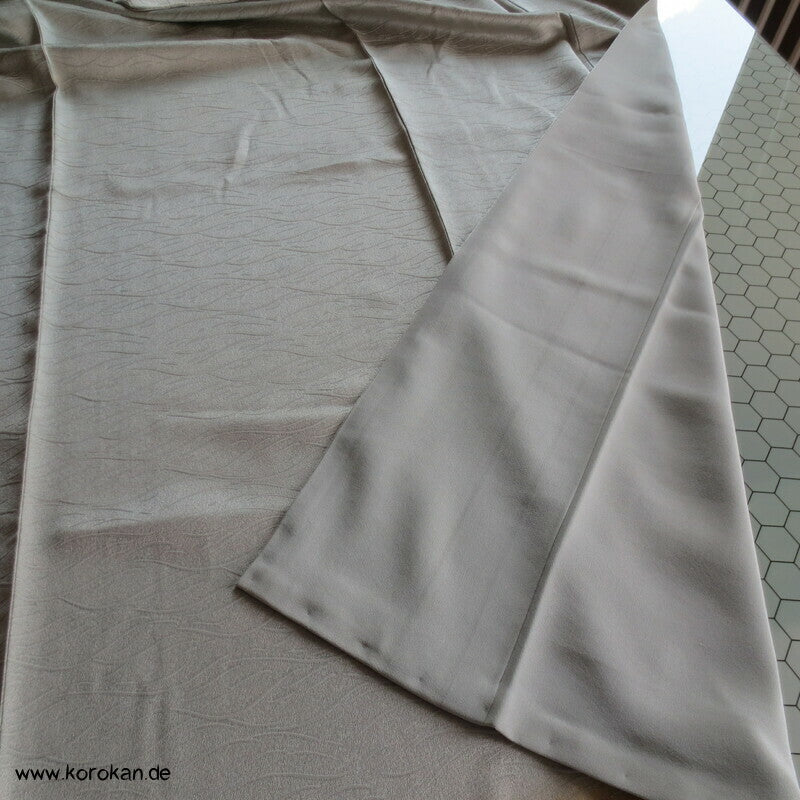 Schilflandschaft mit Bambusgittern Seidendamast mit Shibori Homongi Kimono