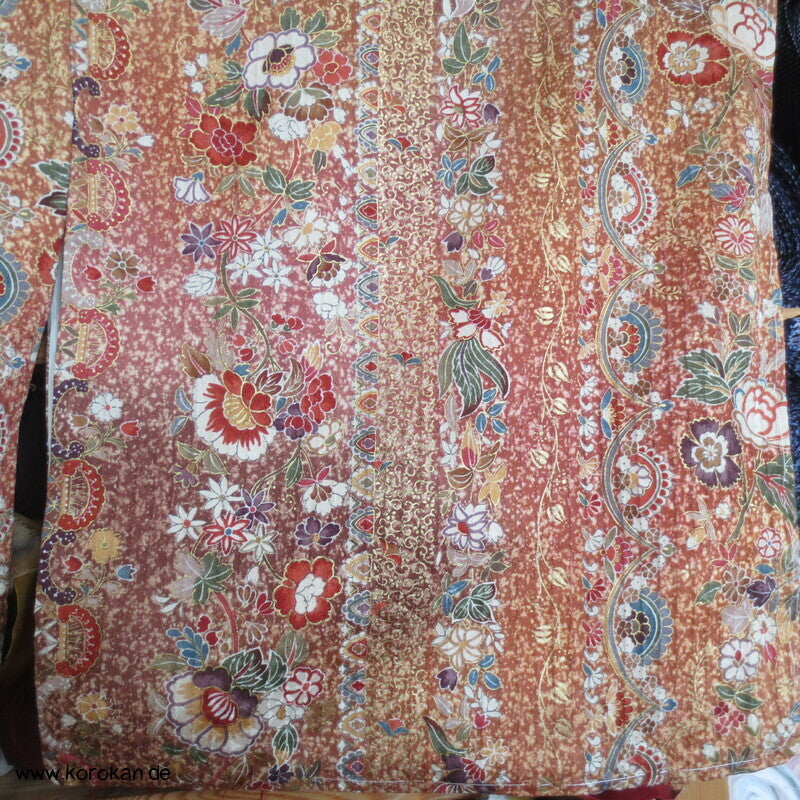 Blumenarabeskenstreifen, Golddruck Seidendamast Komon Kimono