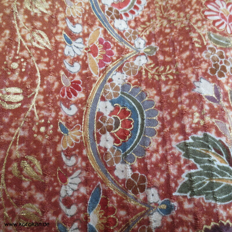 Blumenarabeskenstreifen, Golddruck Seidendamast Komon Kimono