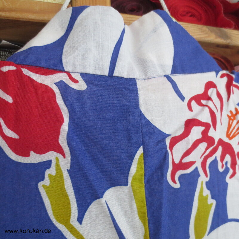 Japan Baumwoll Yukata Kimono Nandina und Lilien auf blau