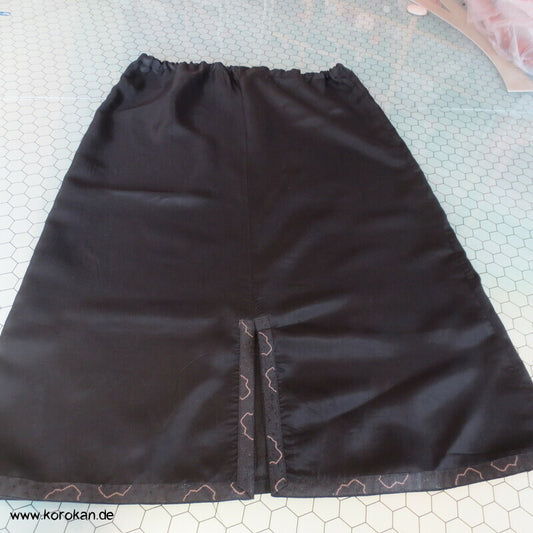 Unterrock, Halbrock, schwarz, mit Paillettenborte