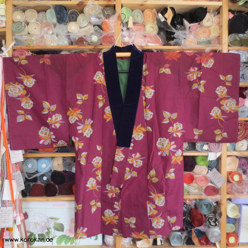 weinrote Meisen Seide / blaue Samtbelege, große Dochugi Kimono Jacke