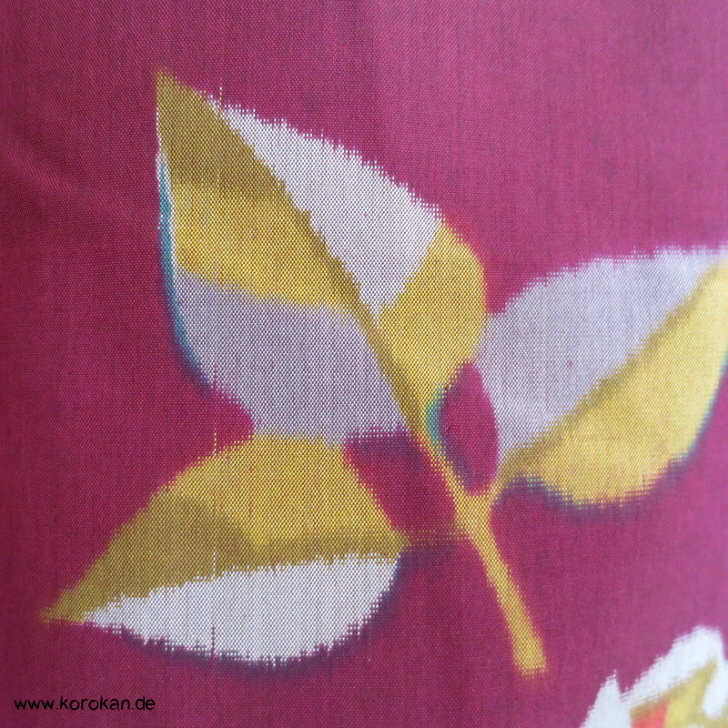 weinrote Meisen Seide / blaue Samtbelege, große Dochugi Kimono Jacke