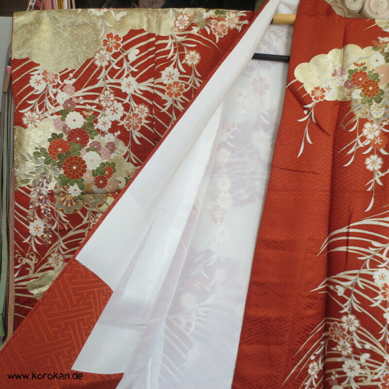 Golddruck /-stickerei, Blütenzweigen, Seidendamast Wolken Furisode Kimono