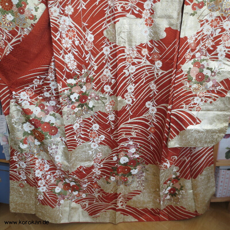 Golddruck /-stickerei, Blütenzweigen, Seidendamast Wolken Furisode Kimono