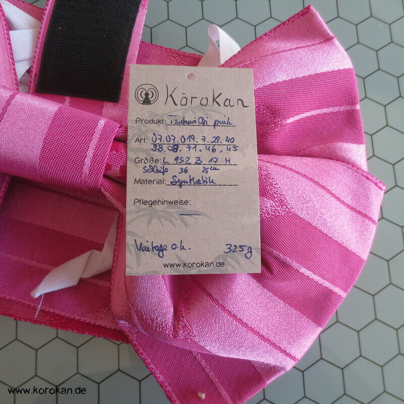 Arrow und Sakura vorgebundener Yukata Obi